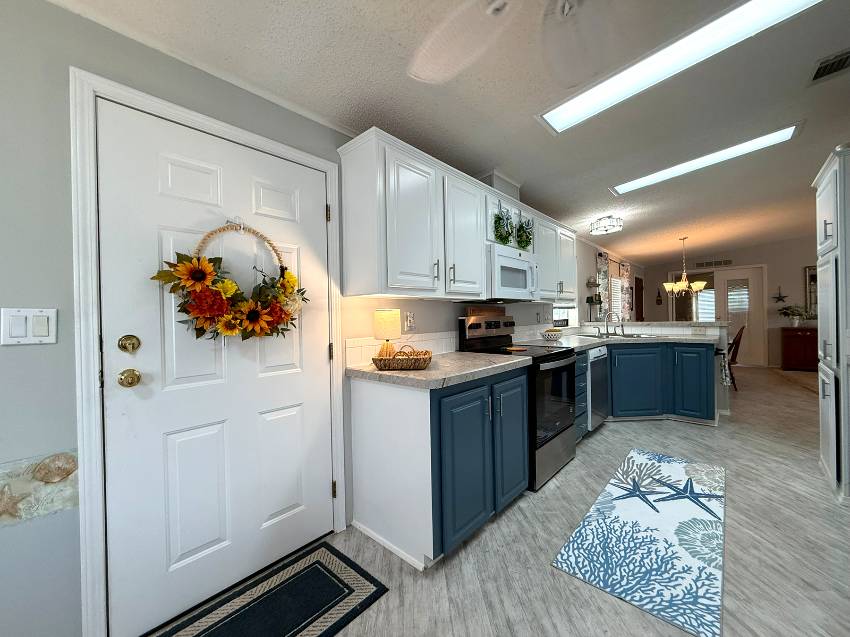 261 Gardenia Ln a Parrish, FL Mobile or Manufactured Home for Sale